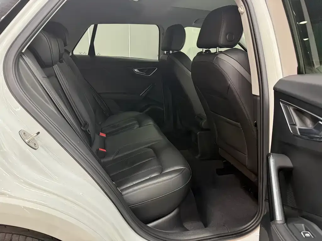 Audi Q2L 2022 из CN, фото 6