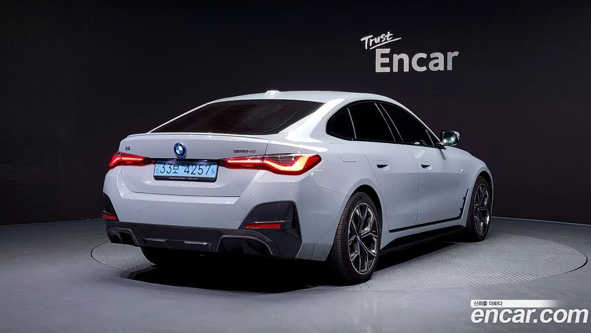 BMW i4 2023 из KR, фото 2
