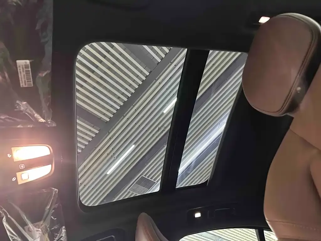 Volvo S60 2025 из CN, фото 6