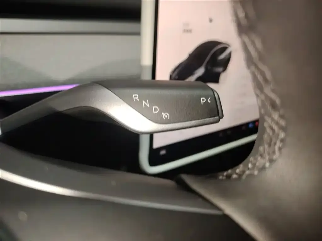 Tesla Model Y 2024 из CN, фото 3
