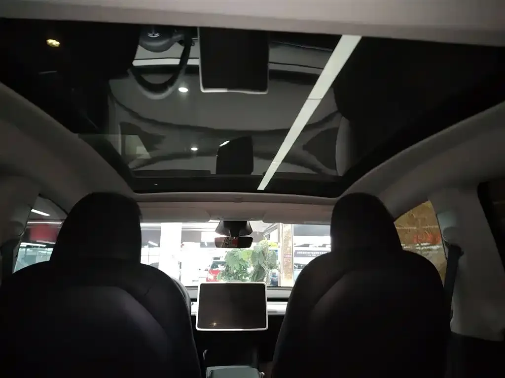 Tesla Model Y 2024 из CN, фото 7