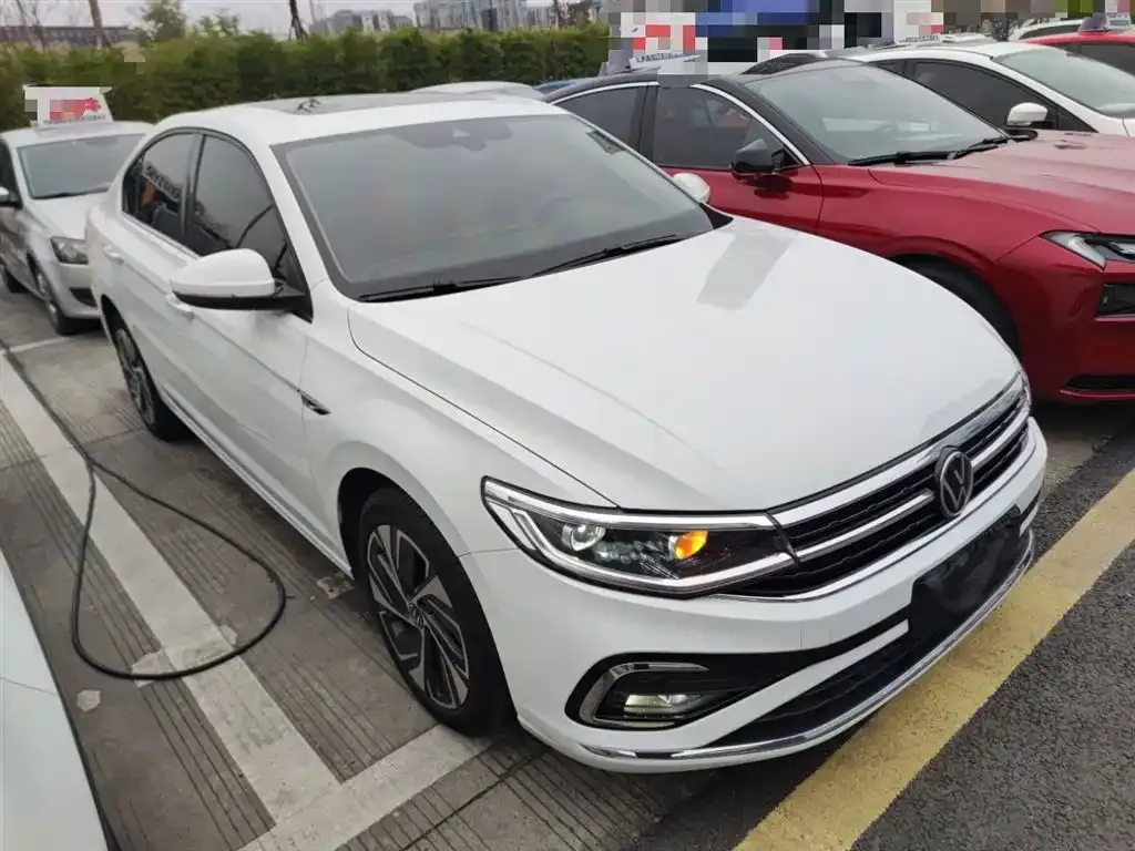 Volkswagen Bora 2024 из CN, фото 5