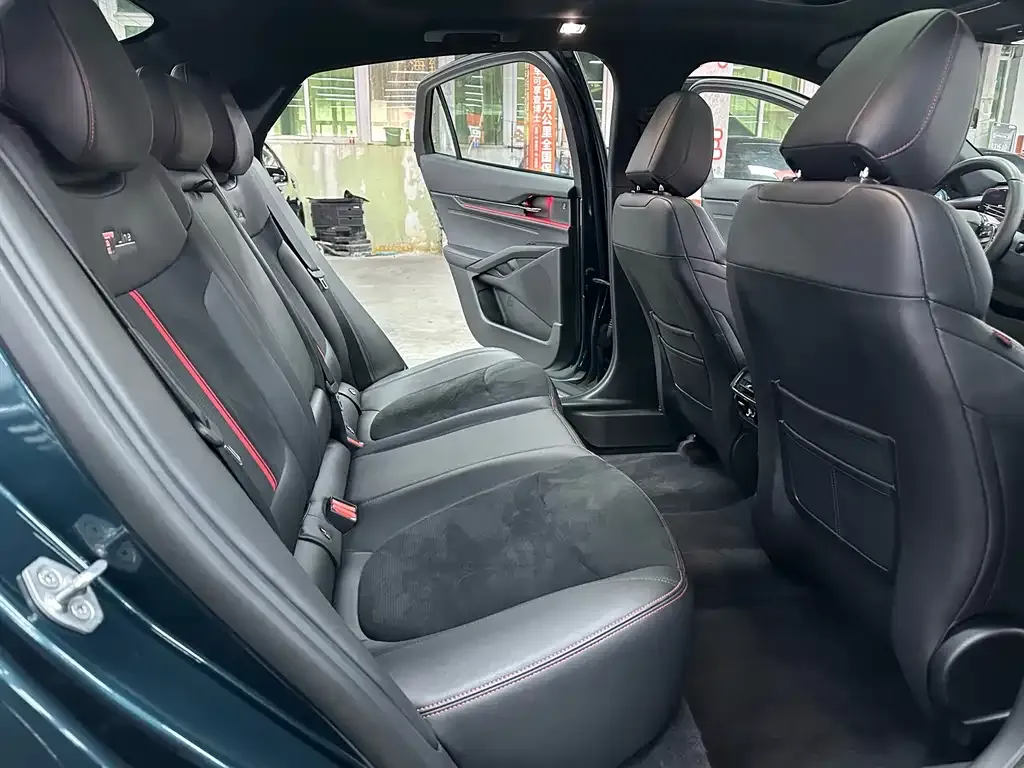 Ford Mondeo 2024 из CN, фото 6