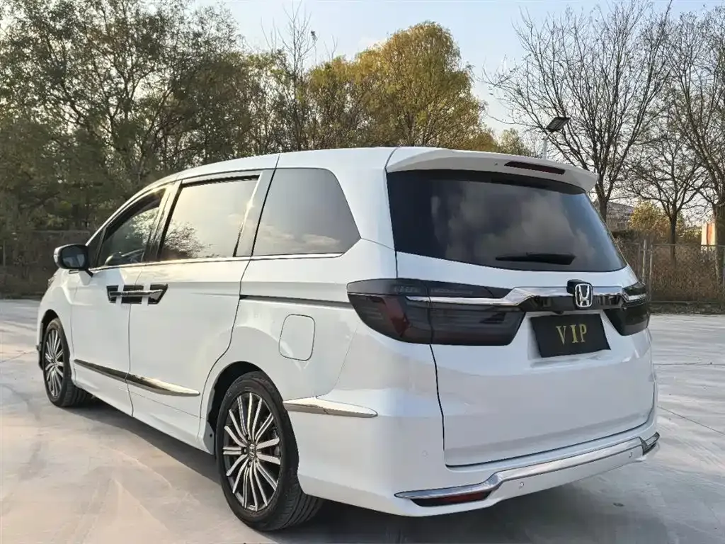 Honda Elysion 2023 из CN, фото 7