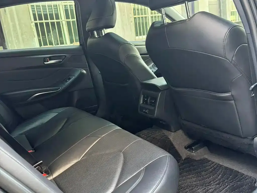 Toyota Avalon 2022 из CN, фото 8