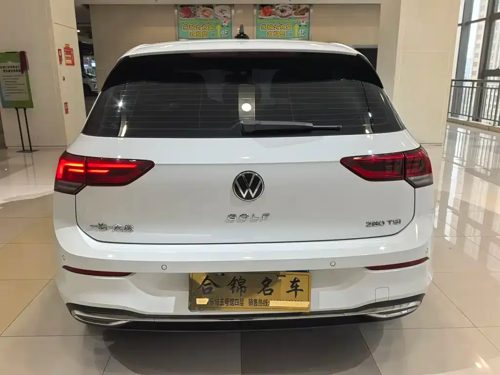 Volkswagen Golf 2023 из CN, фото 4