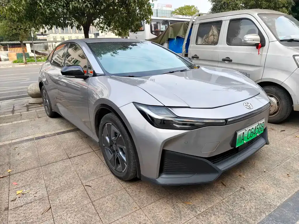 Toyota bZ3 2025 из CN, фото 3