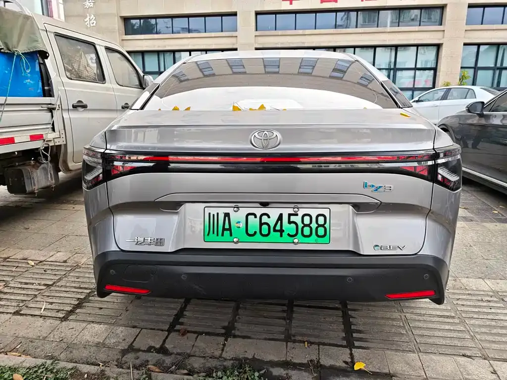 Toyota bZ3 2025 из CN, фото 8