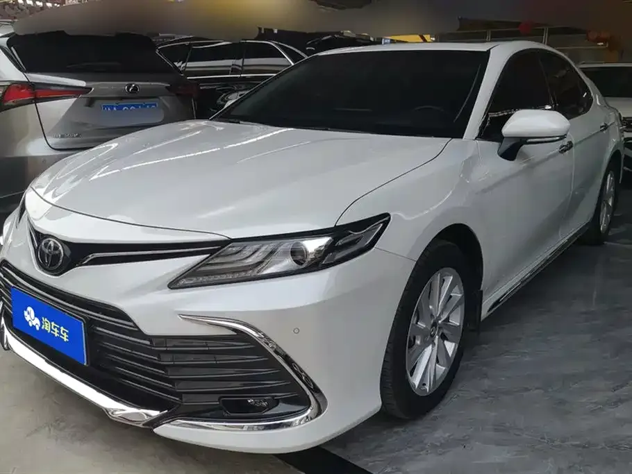 Toyota Camry 2024 из CN, фото 1