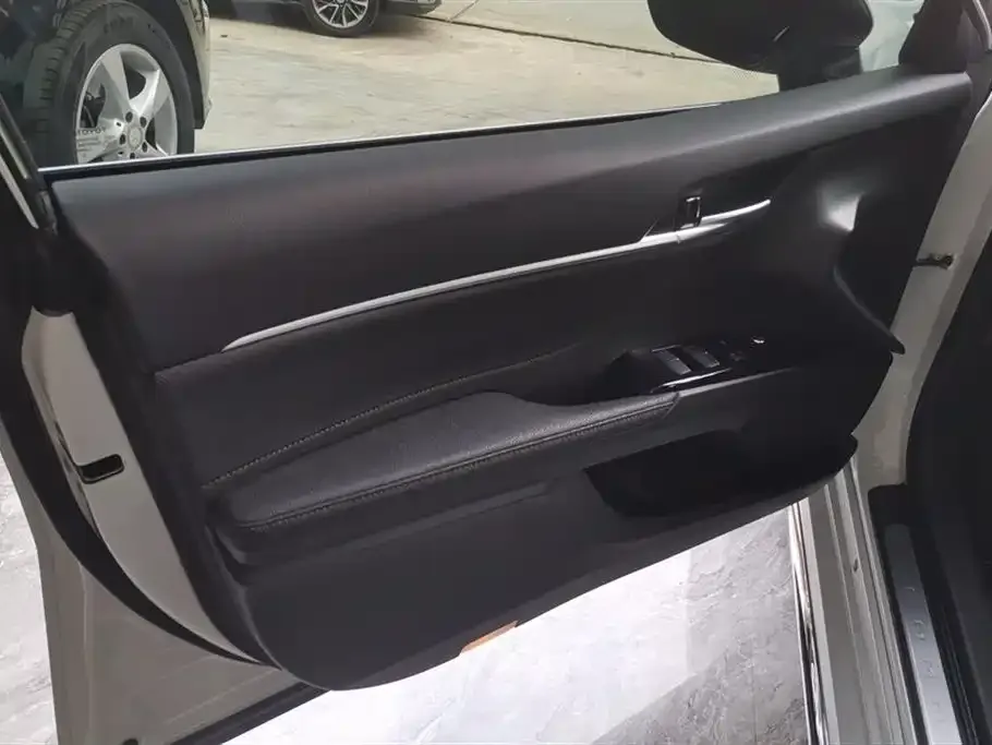 Toyota Camry 2024 из CN, фото 8