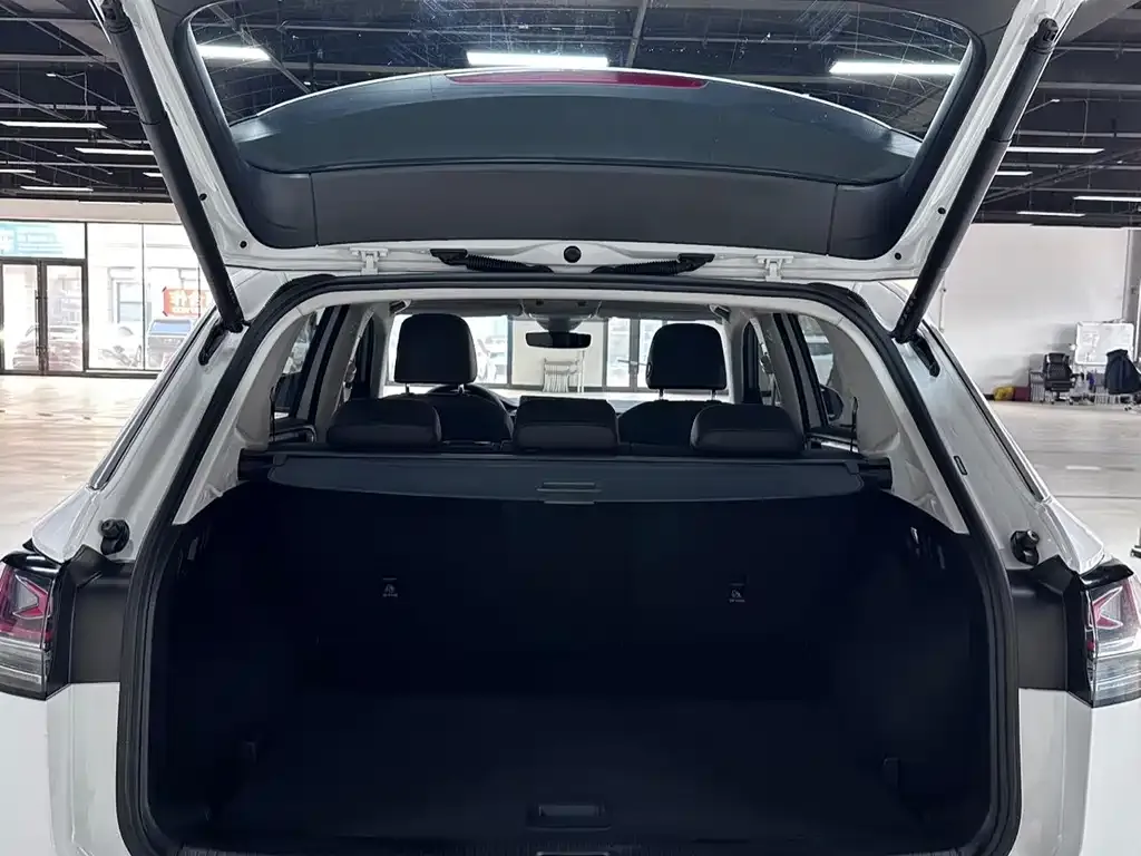 Volkswagen Tayron 2022 из CN, фото 8