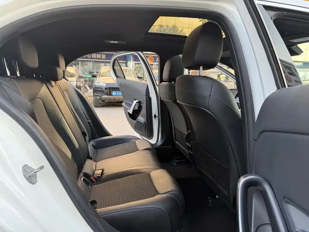 Mercedes-Benz A-Class (Import) 2021 из CN, фото 3