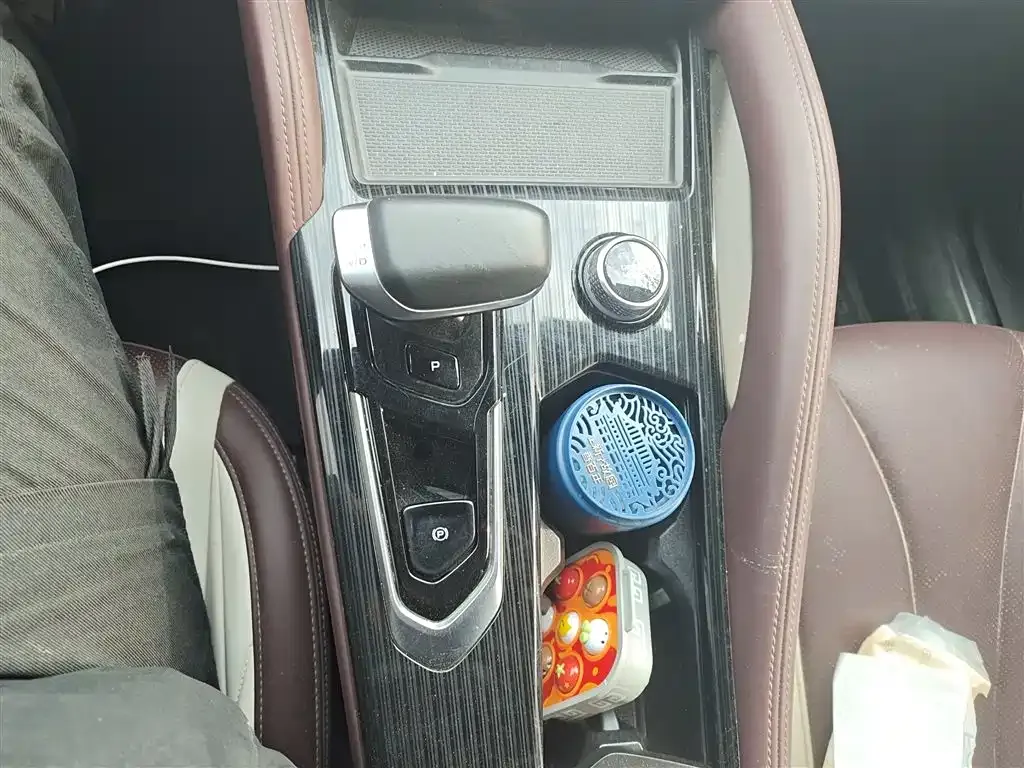 Geely Xingyue L 2023 из CN, фото 7