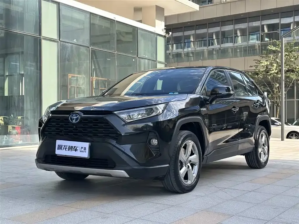 Toyota RAV4 2022 из CN, фото 1