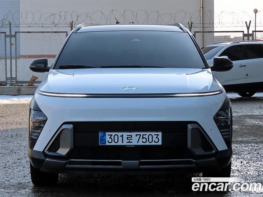 Hyundai Kona — фото 1