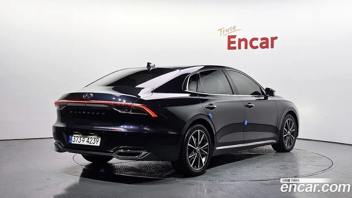 Hyundai Grandeur 2022 из KR, фото 2