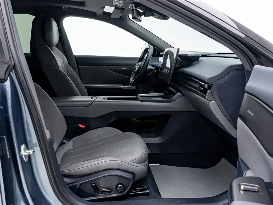 Lynk & Co 07 EM-P 2024 из CN, фото 7