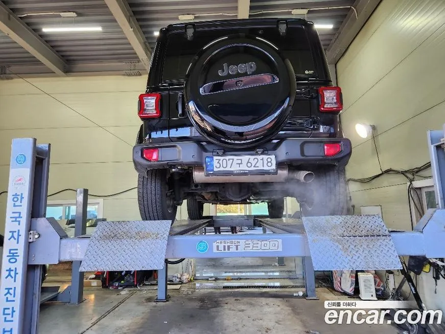 Jeep Wrangler 2022 из KR, фото 2