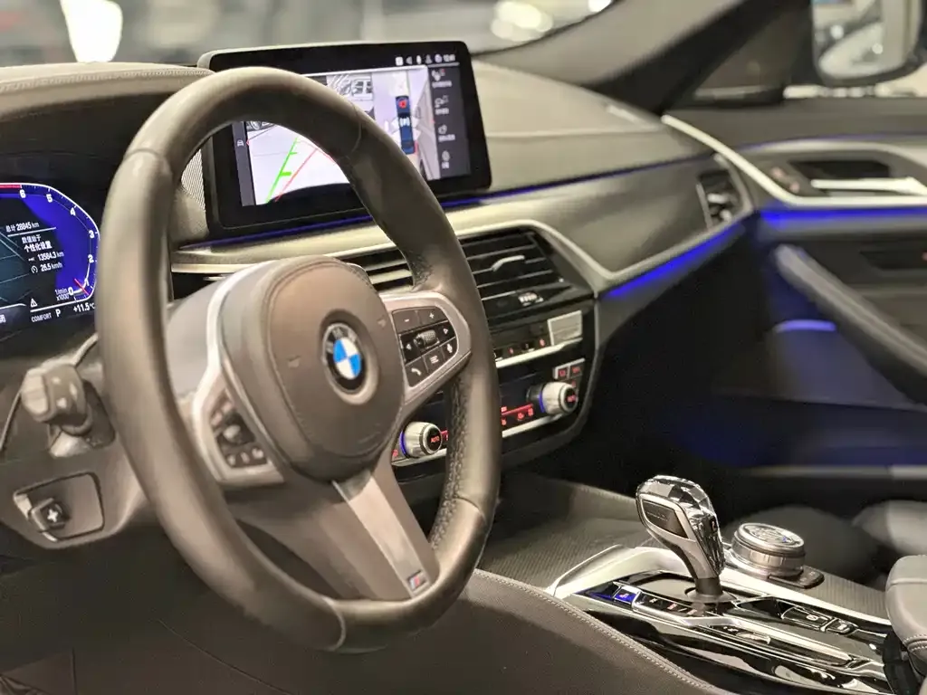 BMW 5 Series (Import) 2023 из CN, фото 3