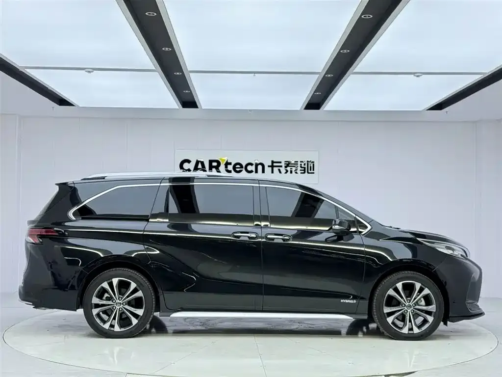 Toyota Granvia 2024 из CN, фото 6