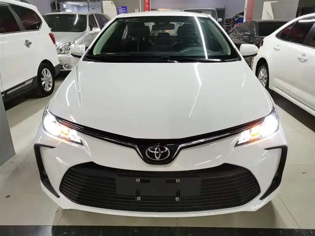Toyota Corolla 2024 из CN, фото 3