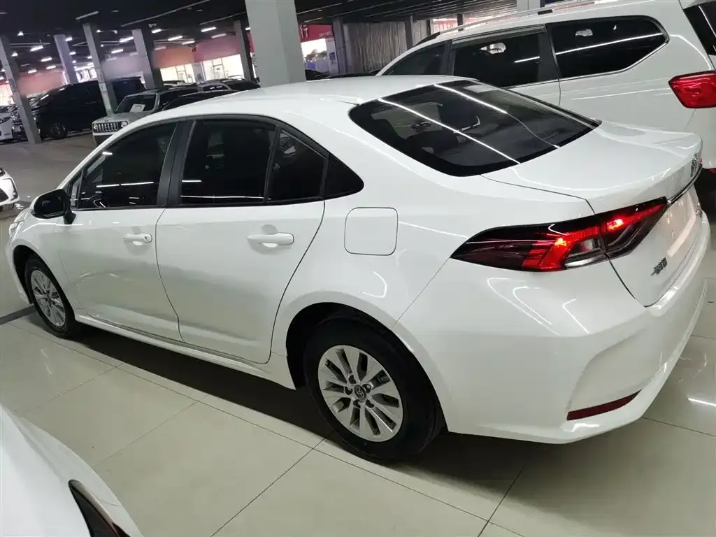 Toyota Corolla 2024 из CN, фото 5