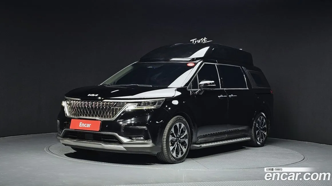 Kia Carnival — фото 1