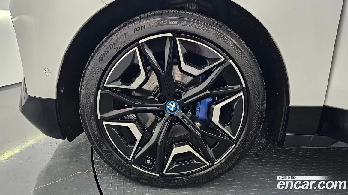 BMW iX 2023 из KR, фото 9