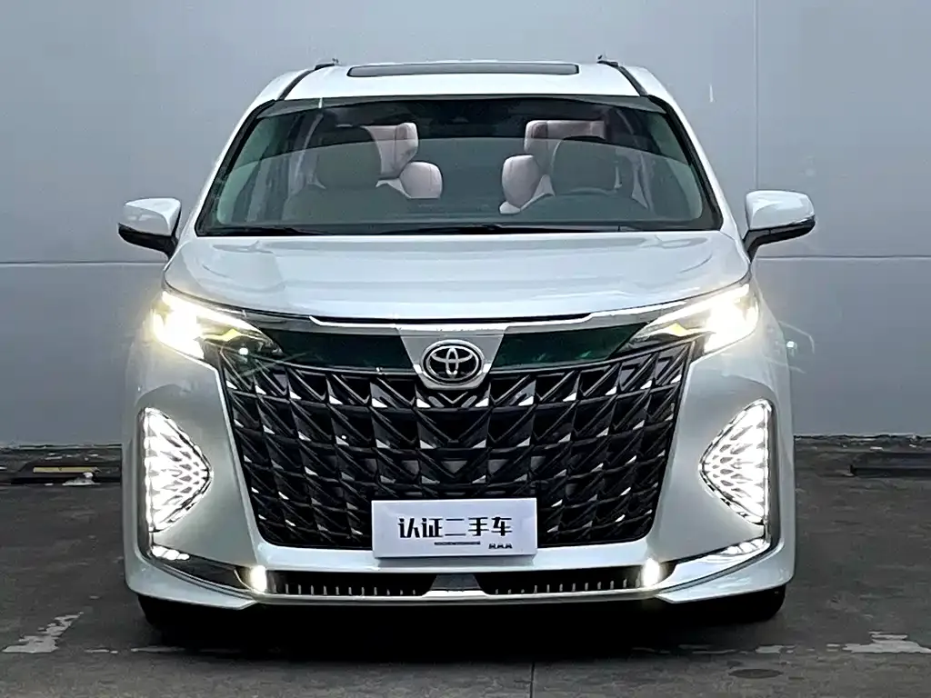 Toyota Granvia 2025 из CN, фото 8