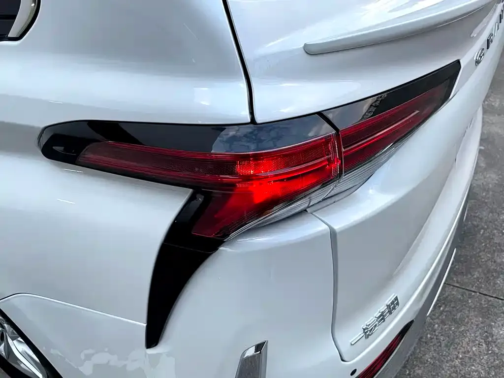 Toyota Granvia 2025 из CN, фото 2