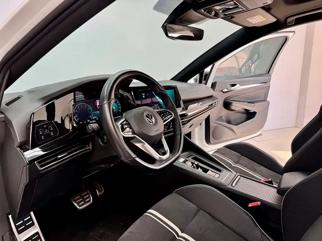 Volkswagen Golf 2021 из CN, фото 7
