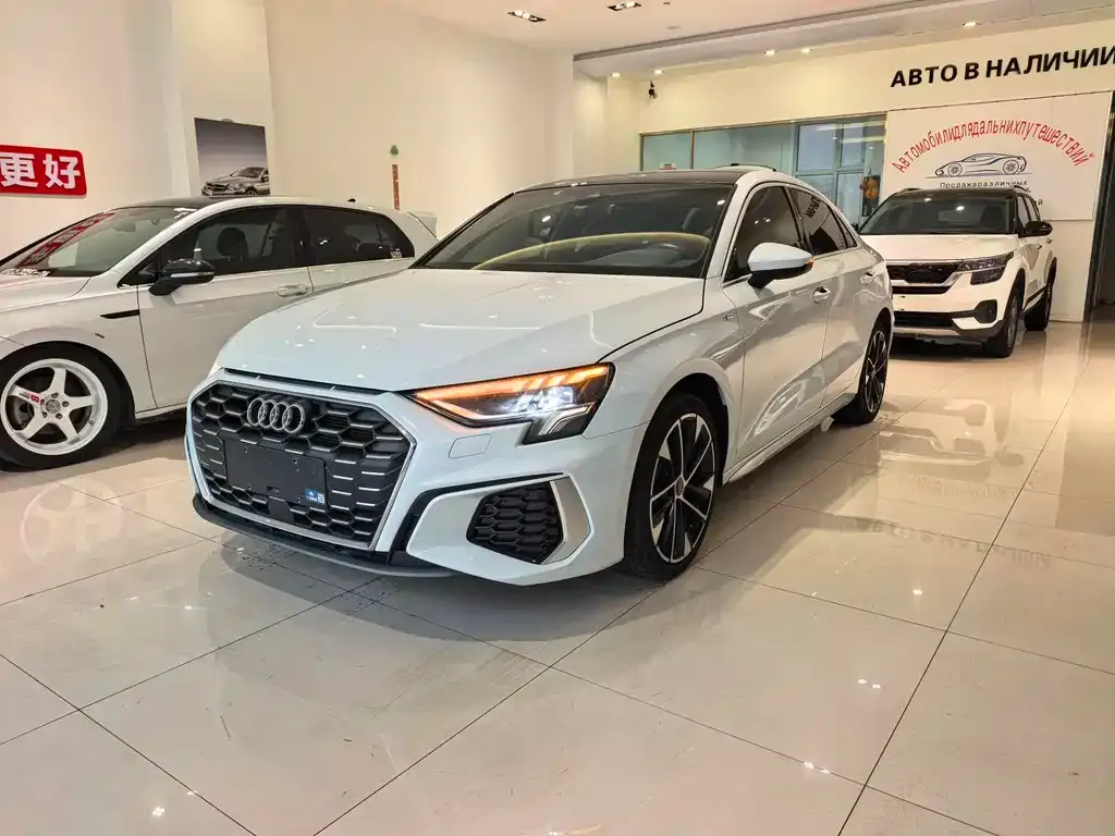 Audi A3 2022 из CN, фото 1