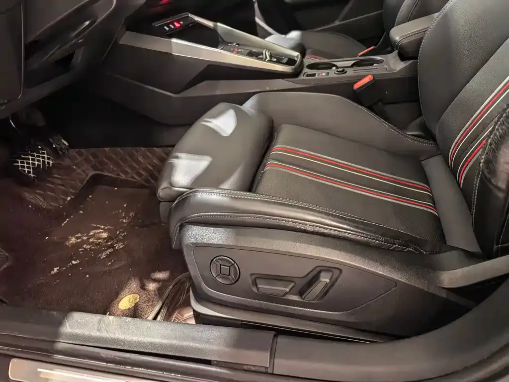 Audi A3 2022 из CN, фото 10