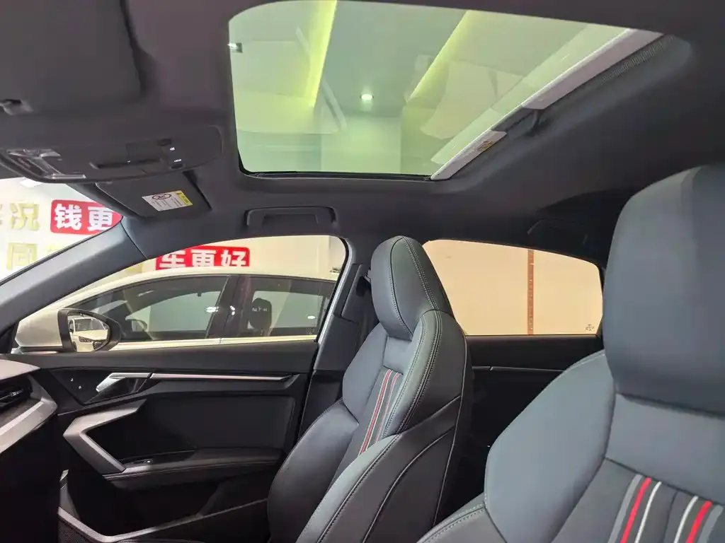 Audi A3 2022 из CN, фото 2