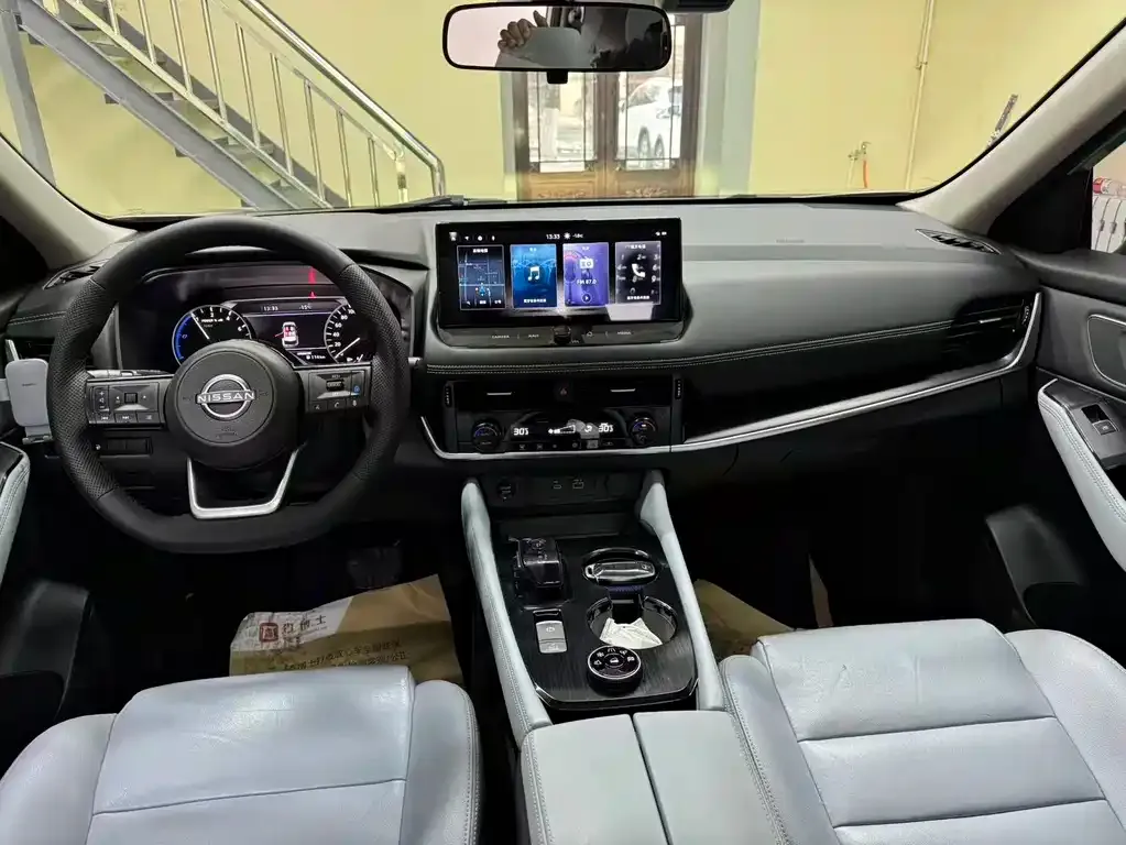 Nissan X-Trail 2023 из CN, фото 3