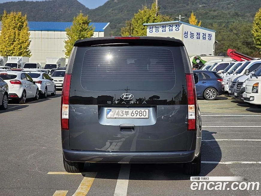 Hyundai Staria 2022 из KR, фото 2