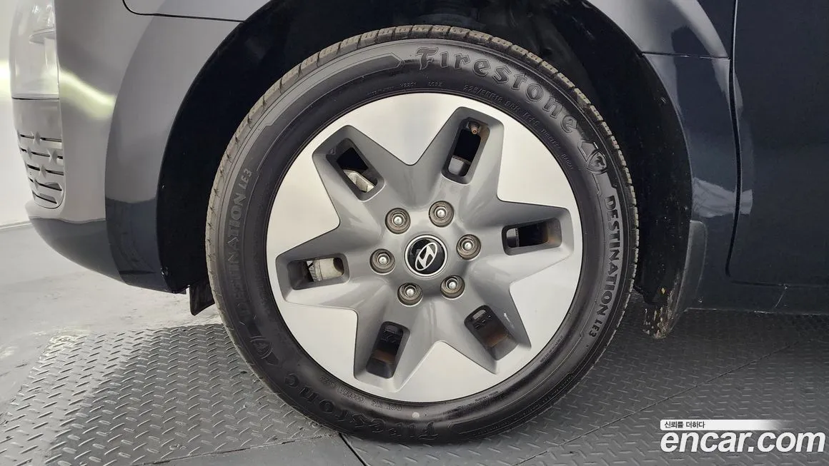 Hyundai Staria 2025 из KR, фото 5