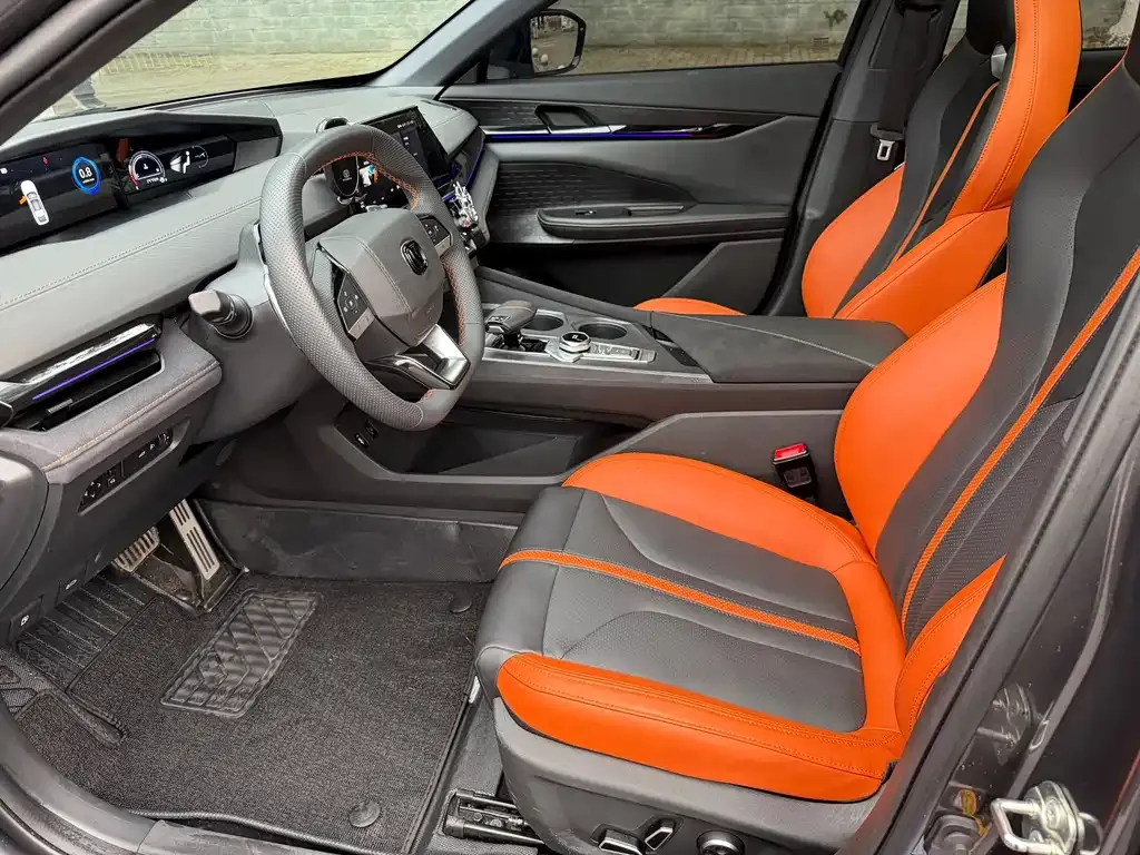 Changan UNI-V 2024 из CN, фото 2