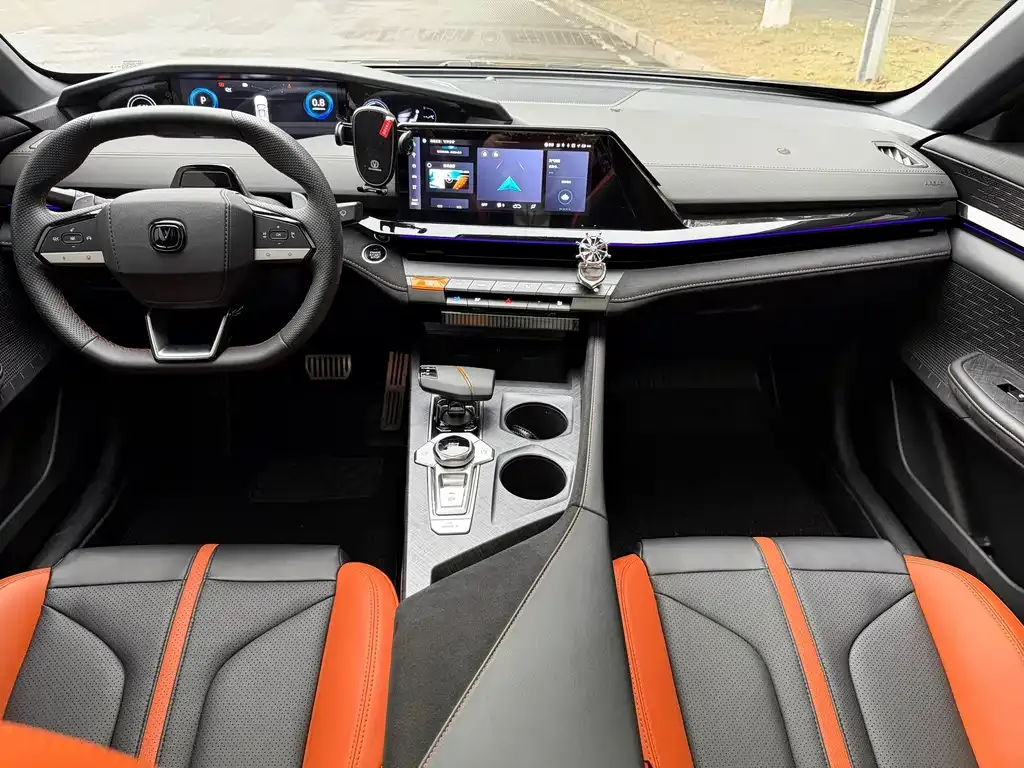 Changan UNI-V 2024 из CN, фото 9