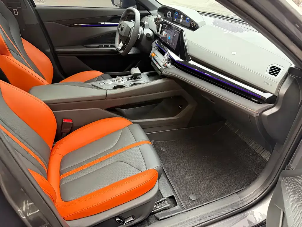 Changan UNI-V 2024 из CN, фото 7