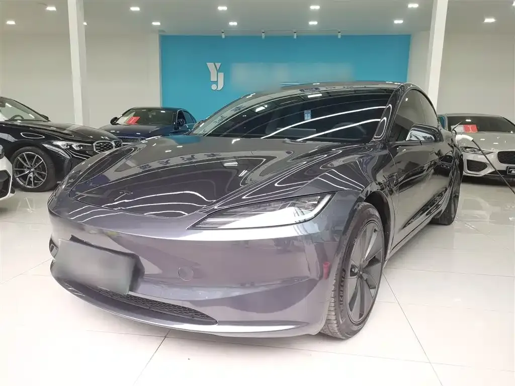 Tesla Model 3 2024 из CN, фото 2