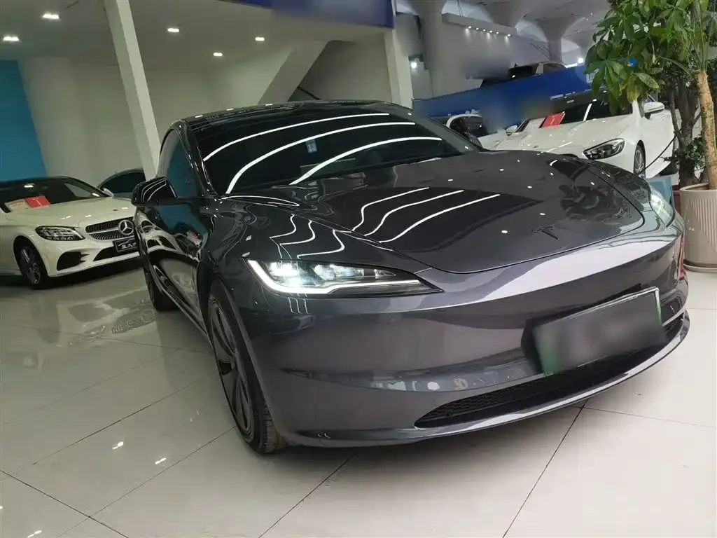 Tesla Model 3 2024 из CN, фото 4