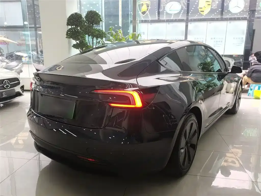 Tesla Model 3 2024 из CN, фото 7