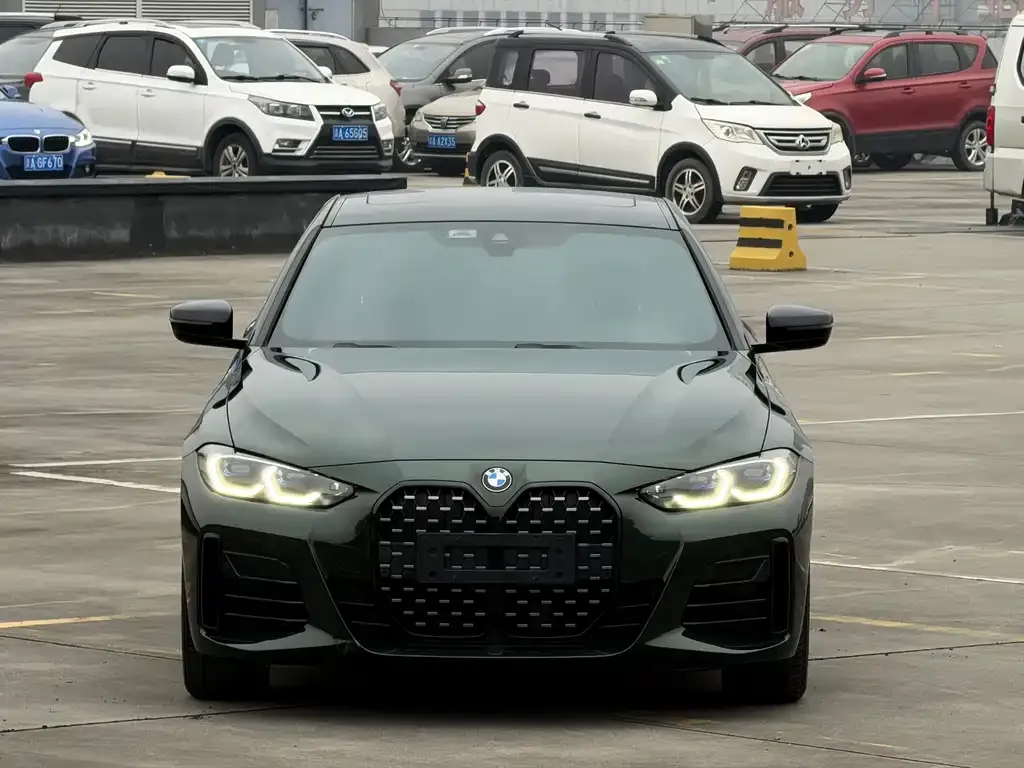 BMW 4 Series 2022 из CN, фото 1