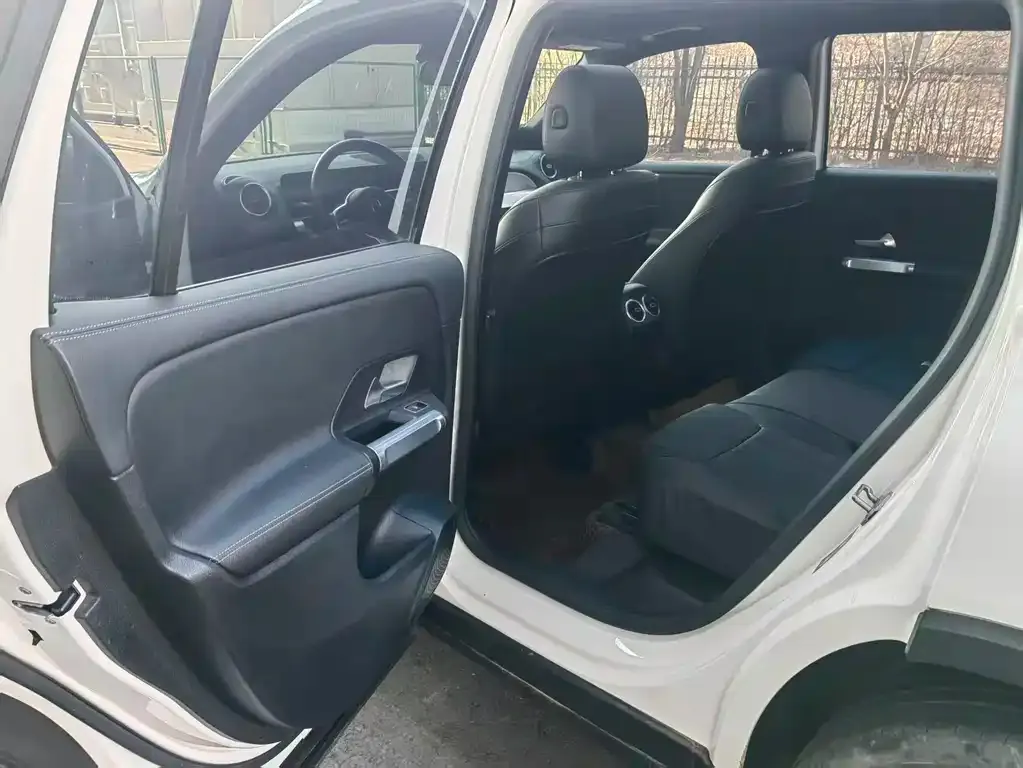 Mercedes-Benz GLB 2021 из CN, фото 10