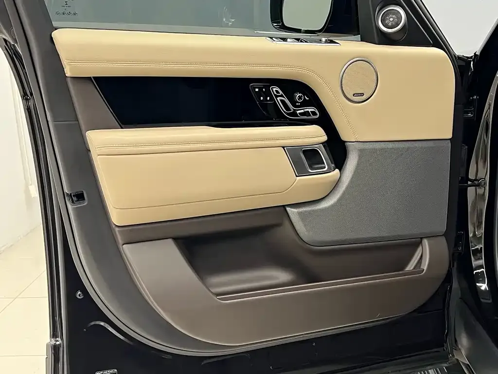 Land Rover Range Rover 2021 из CN, фото 2