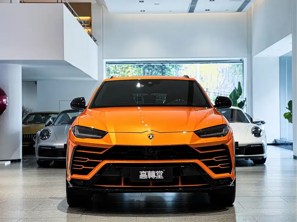 Lamborghini Urus — фото 5