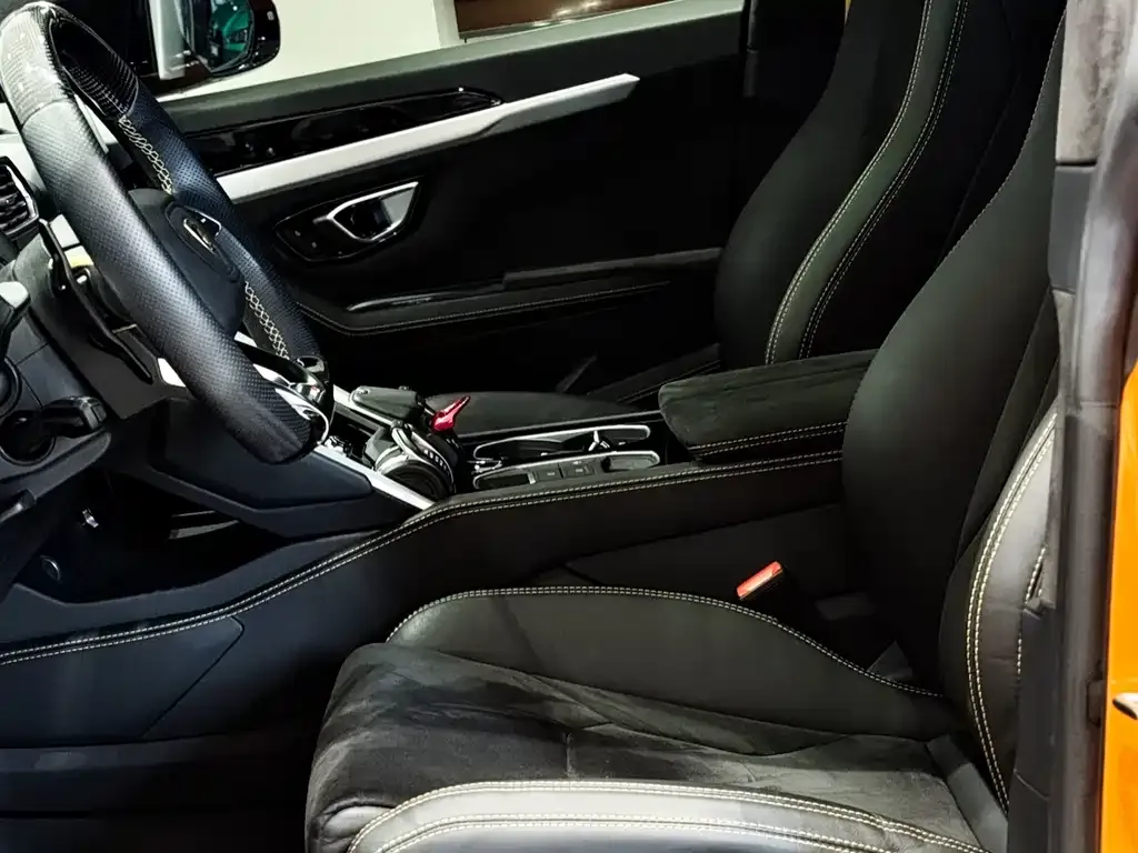 Lamborghini Urus — фото 2
