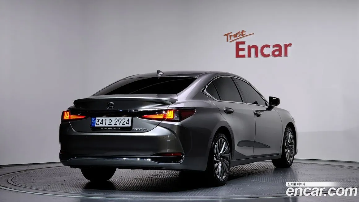 Lexus ES 2025 из KR, фото 3