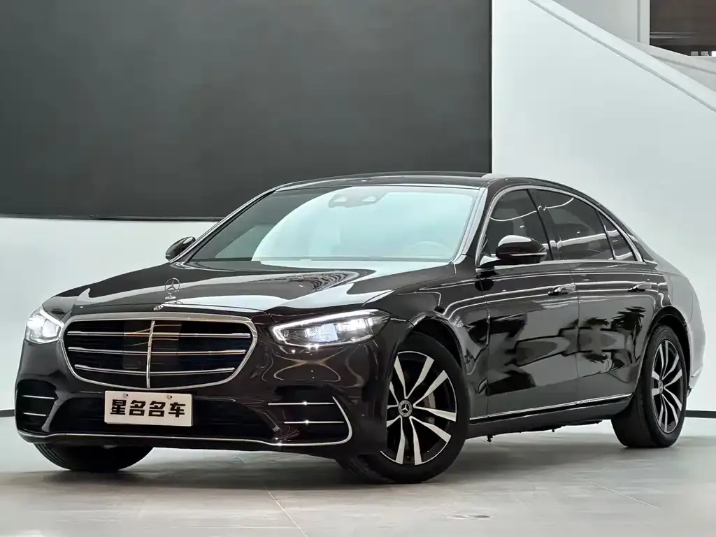 Mercedes-Benz S-Class — фото 1